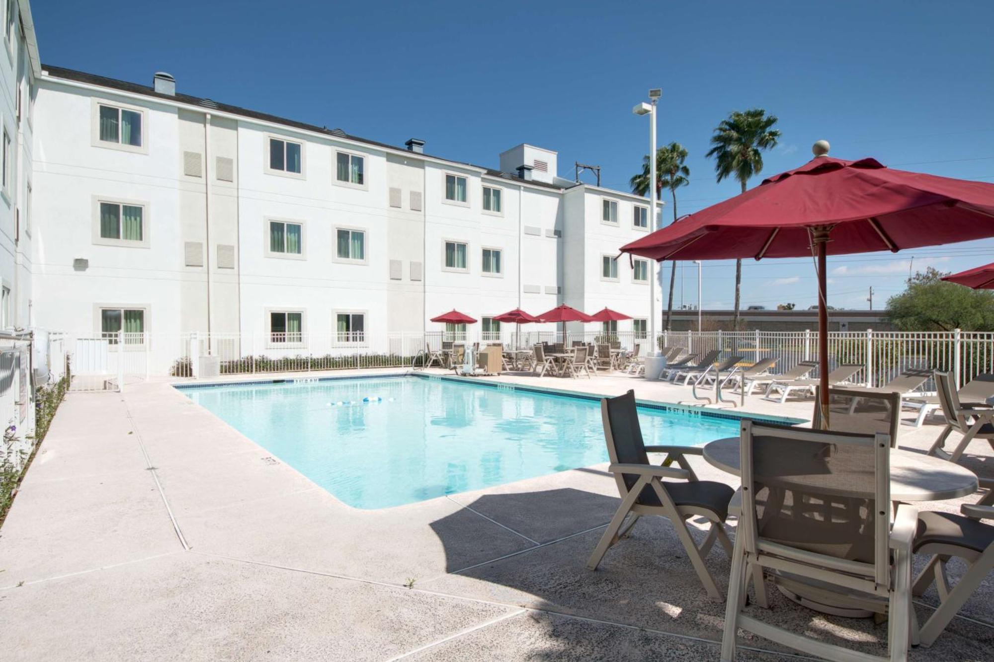 Motel 6-Brownsville, Tx Bagian luar foto