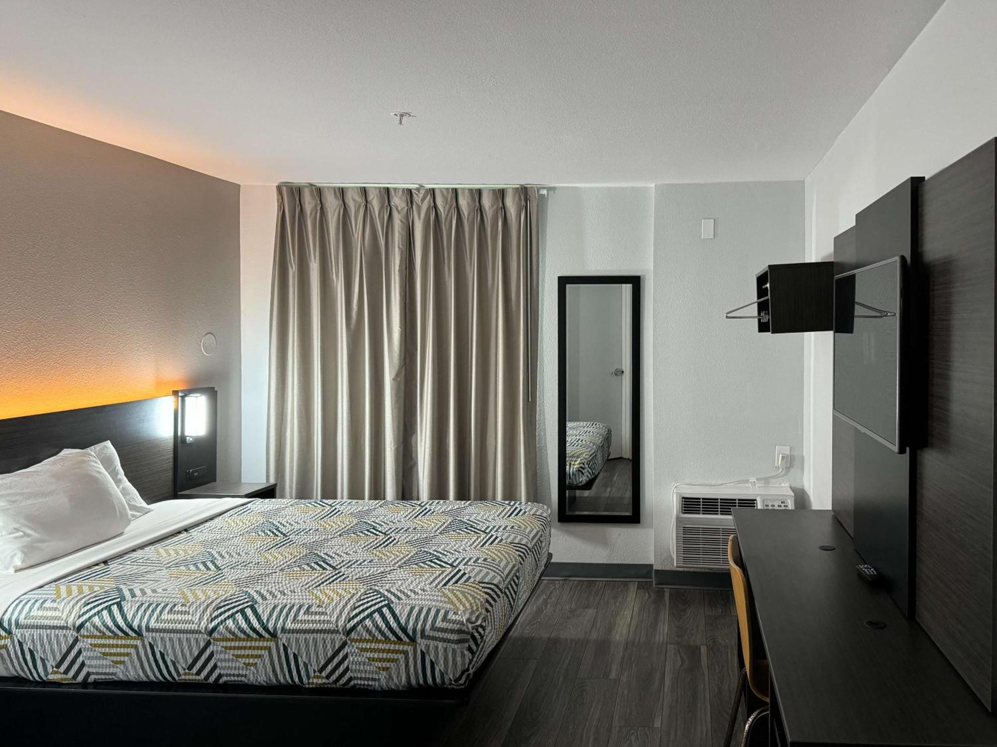 Motel 6-Brownsville, Tx Bagian luar foto