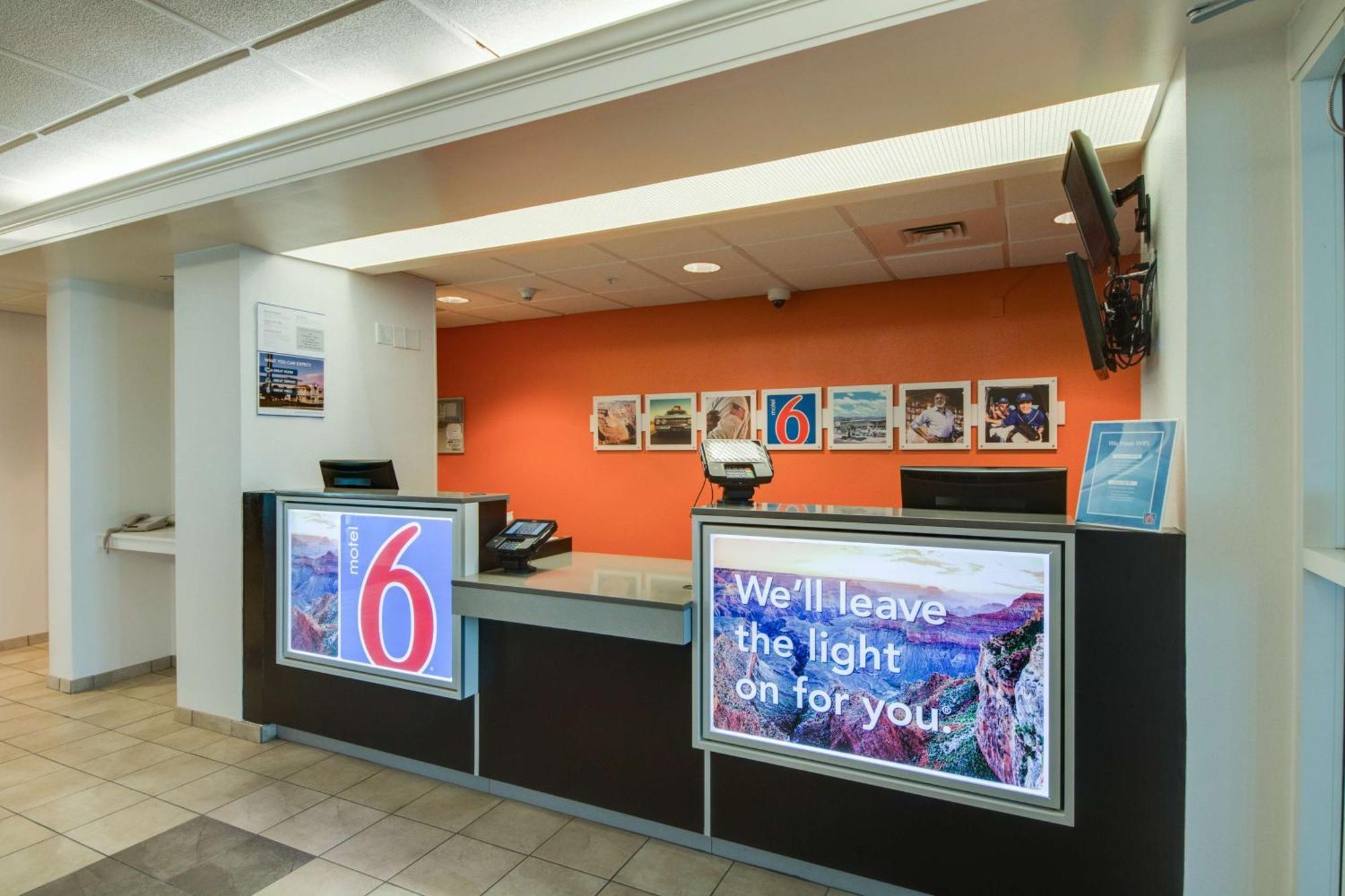 Motel 6-Brownsville, Tx Bagian luar foto